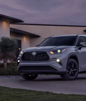 Rapport : le SUV électrique à 3 rangées de fabrication américaine est le Toyota Highlander EV